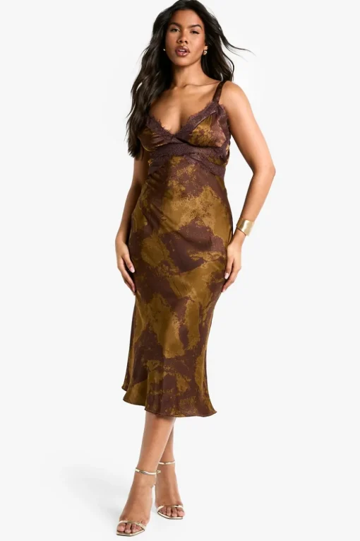 Dresses^Nasty Gal Blur Print Lace Trim Maxi Dress |