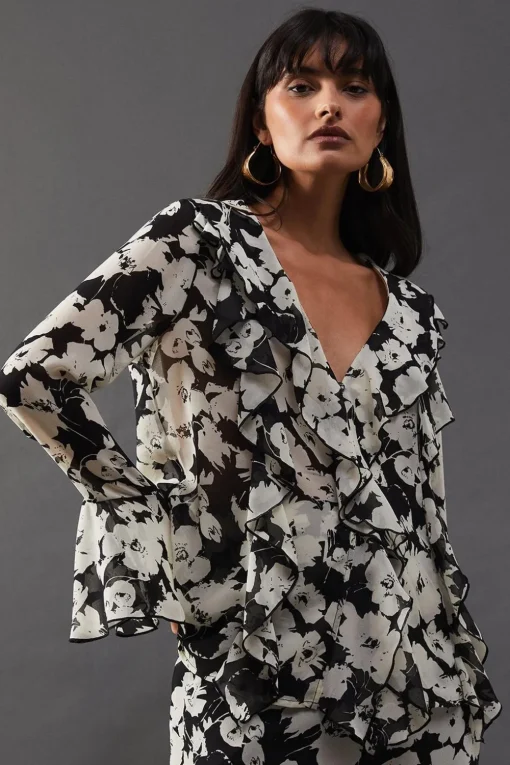 Tops^Nasty Gal Floral Chiffon Ruffle Front Blouse |