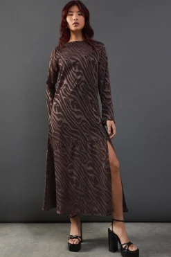 Dresses^Nasty Gal Petite Burnout Chiffon Column Long Sleeve Maxi Dress |