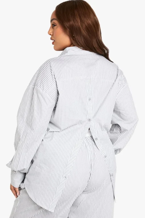 Stripes^Nasty Gal PLUS OPEN BACK STRIPE SHIRT |