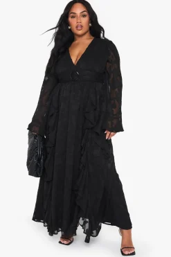 Maxi Dresses|Dresses^Nasty Gal PLUS TEXTURED flare sleeve maxi dress |