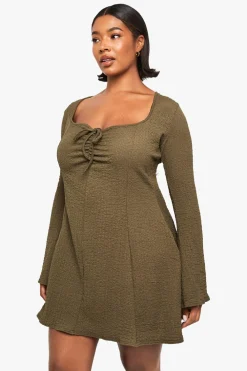 Dresses^Nasty Gal Plus Textured Ruched Bust Skater Dress |