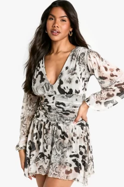 Animal Print|Dresses^Nasty Gal Printed Animal Mesh Ruched Waist Mini Dress |
