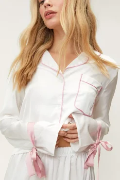 White Outfits|Sleepwear^Nasty Gal Satin Contrast Piping Tie Sleeve Pajama Pants Set |
