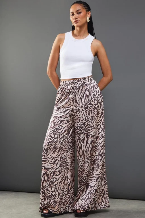 Pants^Nasty Gal Satin Drawstring Waist Wide Leg Trouser |